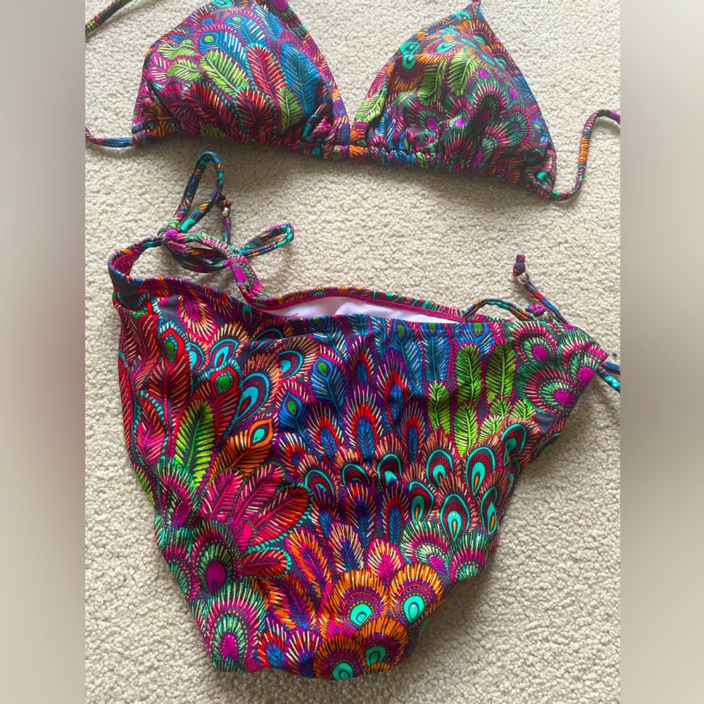 🌾 peacock string bikini - Picture 2 of 3